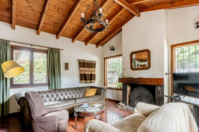 Encantadora Casa con bosquecito